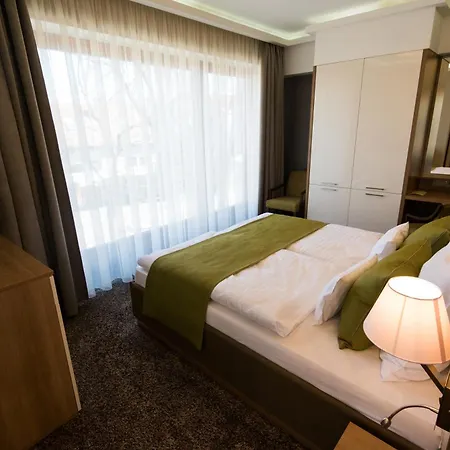 Hotel Bh Kristaly