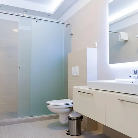 Bh Kristaly Hotel 3*