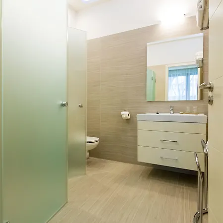 Bh Kristaly 3* Debreţin