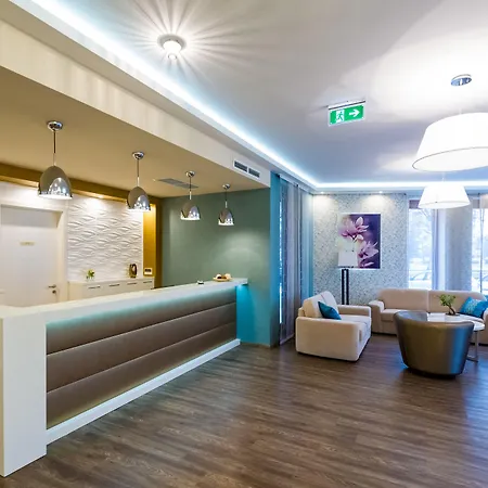 Hotell Bh Kristaly