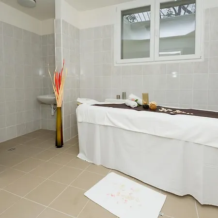 Bh Kristaly 3* Debrecen