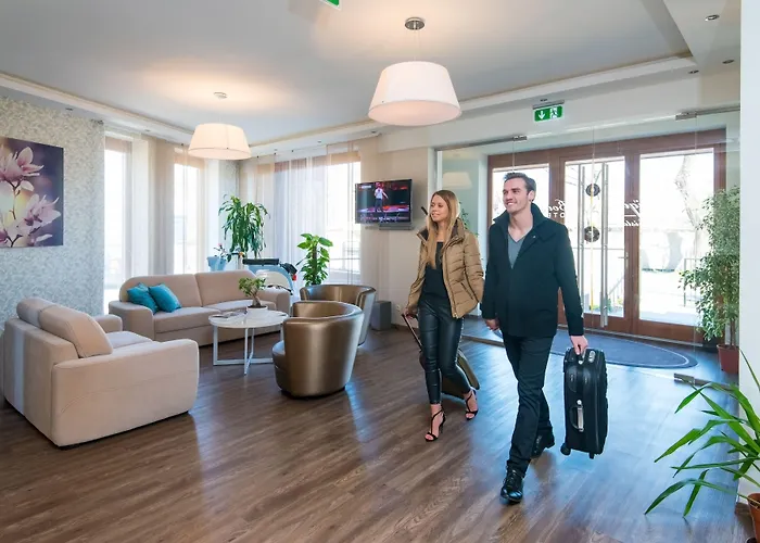 Bh Kristaly Hotel Debreţin