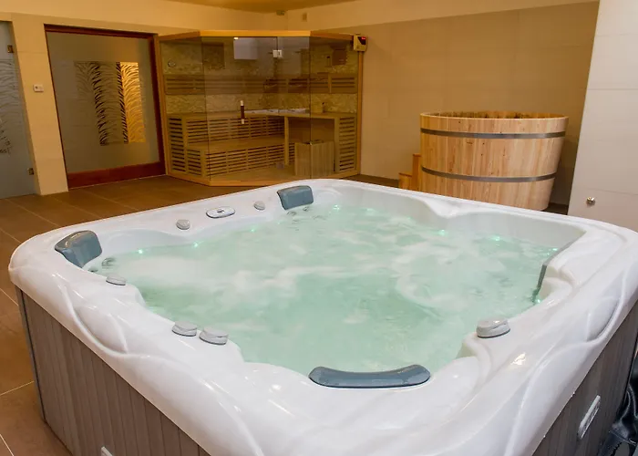 Hotel Bh Kristaly Debreţin